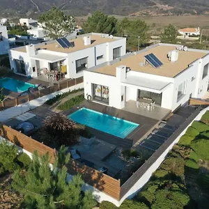 cairnvillas-villa-mar-luxury-villa-with-private.hotelaalgarve.com/