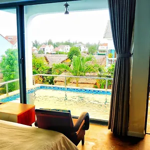 Hidden Sea View Homestay