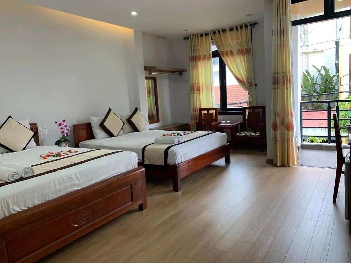 The Sun Homestay contacts